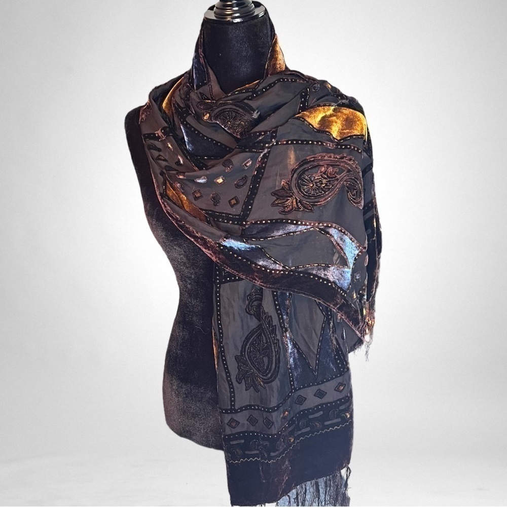 Lux burn out Velvet Paisley Wrap Scarf in Black and Gold